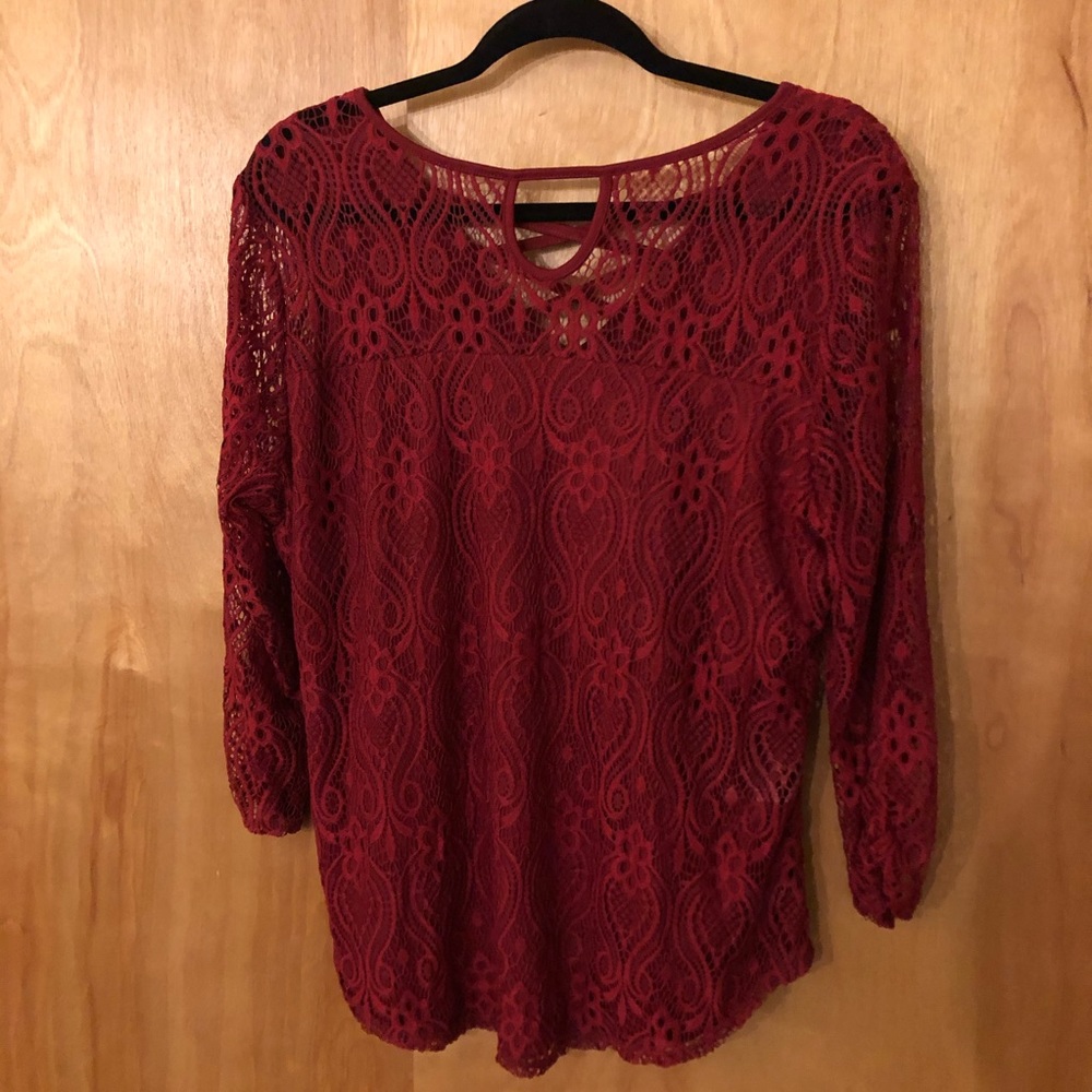 Lace top - Picture 2 of 5